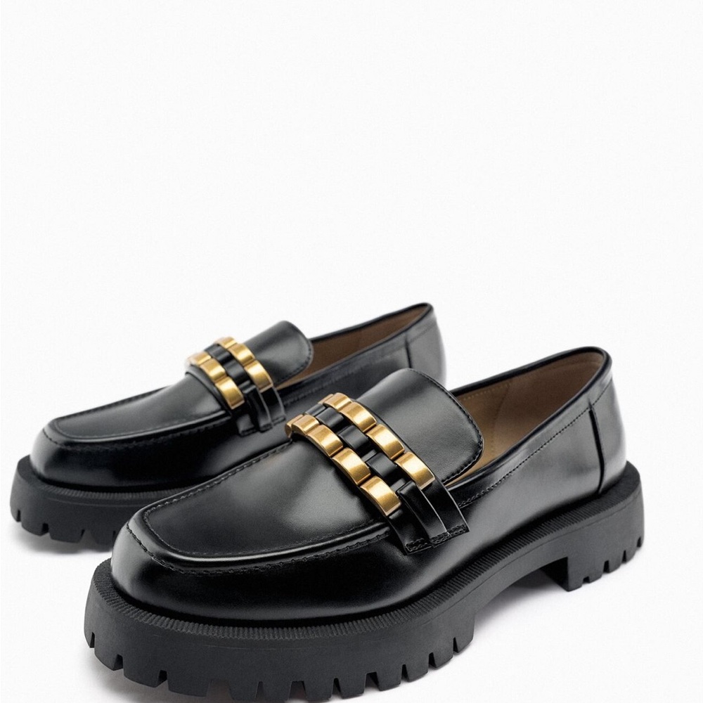 Zara Moccasin Adorno Track black size 8